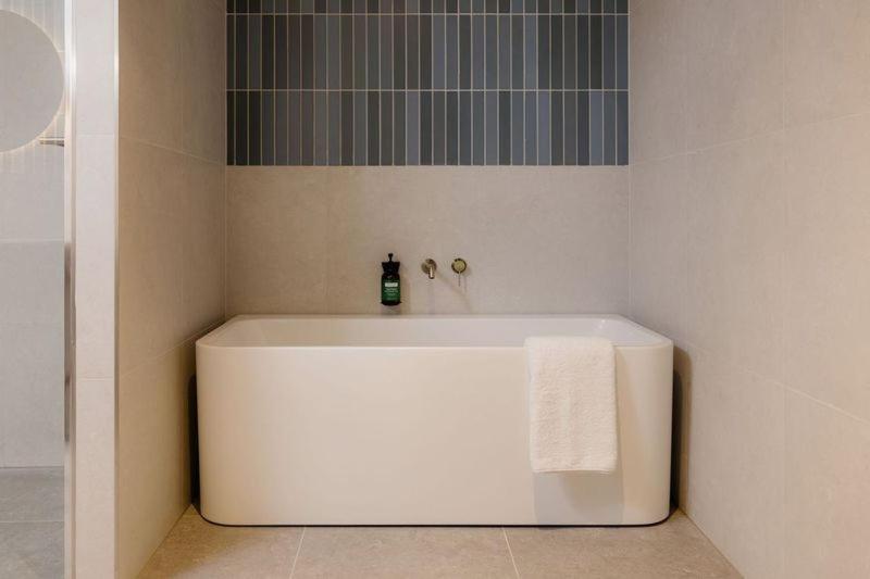Crowne Plaza Adelaide Mawson Lakes By Ihg Zewnętrze zdjęcie